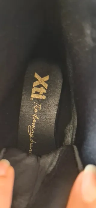 Botas Xti Negras Nuevas