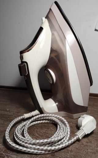 Ferro da Stiro a Vapore Keiros 2200W