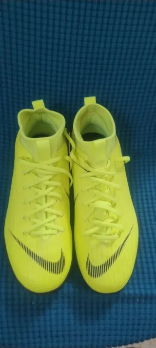 Sneakers Nike Gialle Sportive