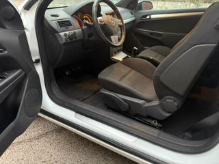 Opel Astra GTC Sport 1.6 16V 116CV(gasolina C)