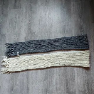 2 bufandas Zara niña crema y gris