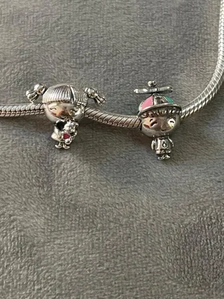 Charm niño o niña precio UND