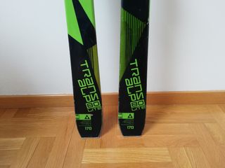 Esquís de travesía Fischer con fijaciones Dynafit