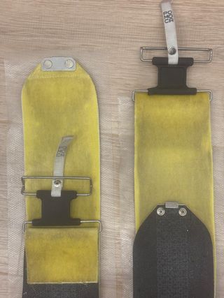 Esquís travesía, fijaciones, frenos, pieles, funda