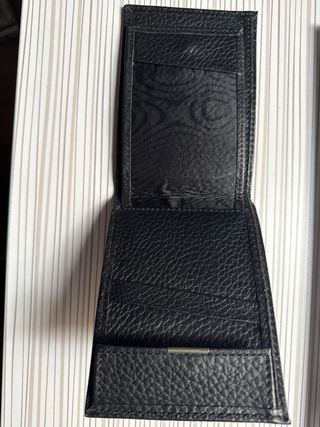 Monedero de piel negro