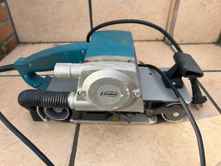 Lijadora de banda Virutex