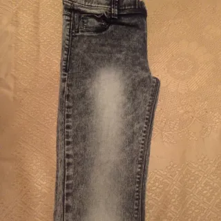 Pantalones vaqueros y chino 10€ todos negociables