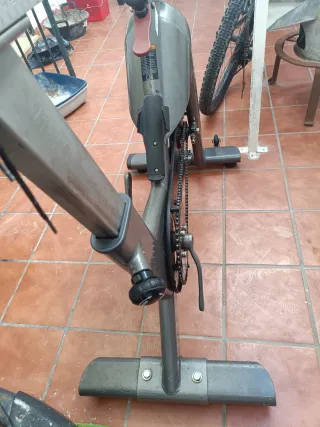 Bicicleta Estática Profesional Tomahawk