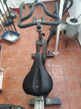 Bicicleta Estática Profesional Tomahawk