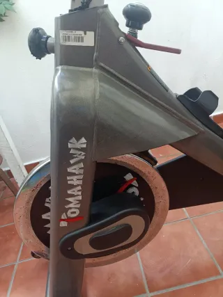Bicicleta Estática Profesional Tomahawk