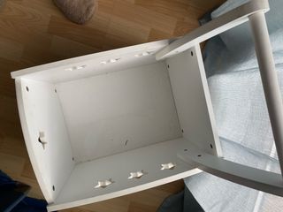 Caja de madera para juguetes con estrellas