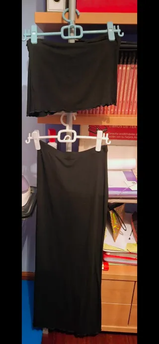 Conjunto Top y Falda Tubo Negro