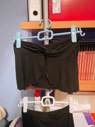 Conjunto Top y Falda Tubo Negro