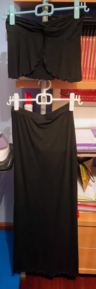 Conjunto Top y Falda Tubo Negro