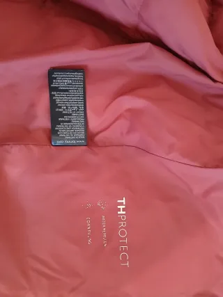 Abrigo plumífero Tommy Hilfiger granate