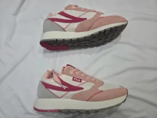 Zapatillas Fila Rosa y Blanco Nuevas