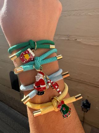 Braccialetti natalizi e palline di Natale
