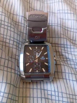 Reloj Casio Edifice Cronógrafo Plata