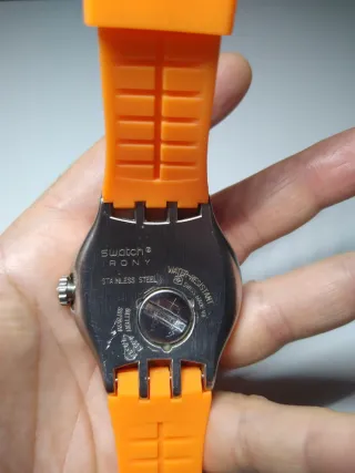 Reloj Swatch Irony Negro Naranja