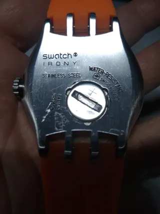 Reloj Swatch Irony Negro Naranja
