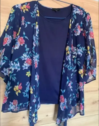 Conjunto ANTRA Camiseta y Chaqueta Floral Azul Tal