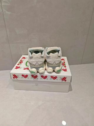 New Balance 37 Azul/Blanco Sin Usar