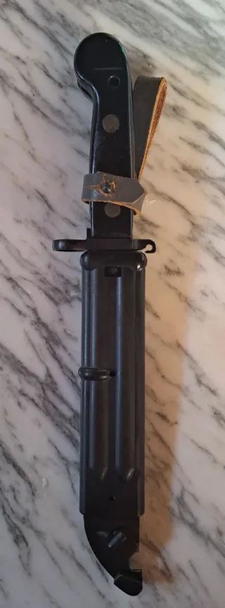 Bayoneta AKM Cortaalambres Tipo 1