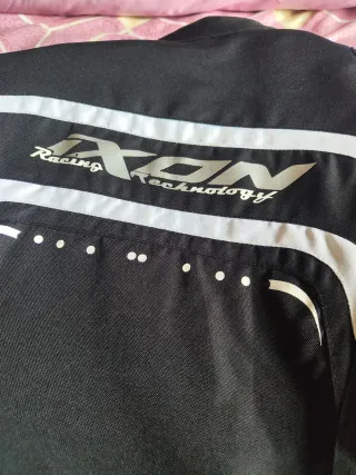 Chaqueta Moto Negra ixon