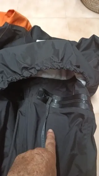 Traje seco vela Typhoon negro/naranja