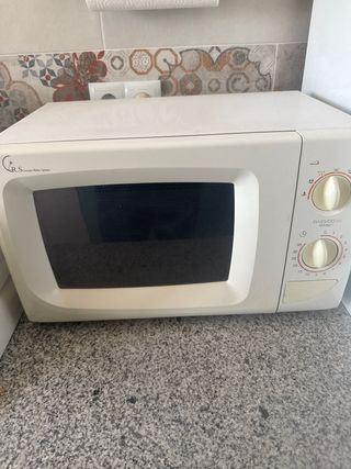 Microondas Daewoo KOR-6017