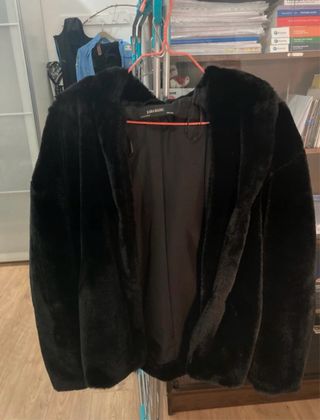 Zara Pelliccia Sintetica Nera Cappuccio