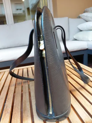 LOUIS VUITTON LV Luissac Epi Cuero Negro original