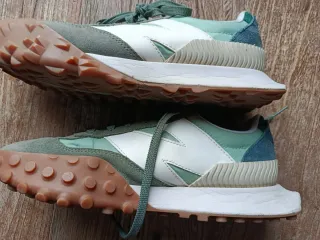 Zapatillas New Balance Verde y Blanco