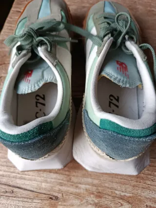 Zapatillas New Balance Verde y Blanco