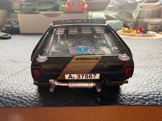 Lancia Delta S4 Scalextric