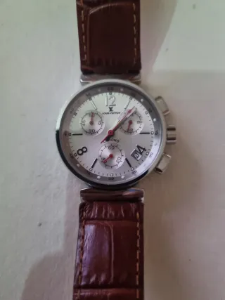 Reloj Louis Vuitton Chrono Plata/Marrón