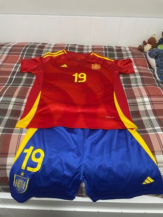 Equipación España Adidas Talla S