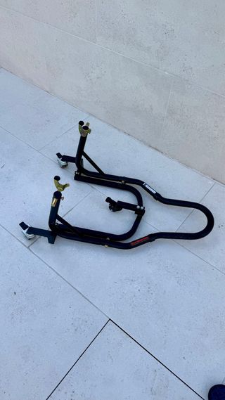 Caballete trasero moto