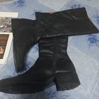 Stivali alti da donna neri