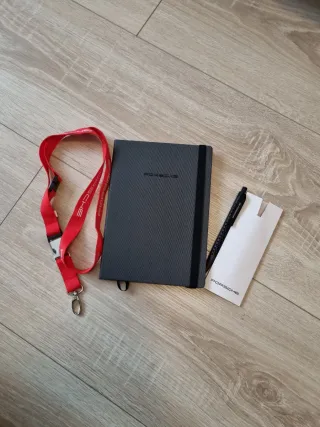 Libreta y bolígrafo Porsche