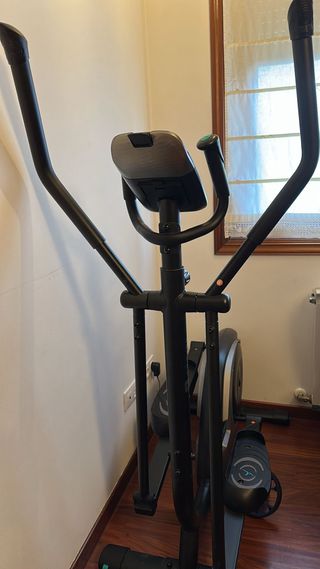 Elíptica negra e-shape 06