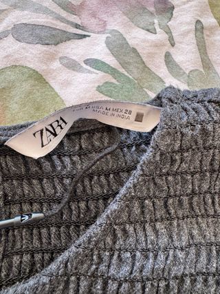 Blusa Crop Top Zara Gris