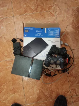 Console PS2 Sony Nera + 2 Controller