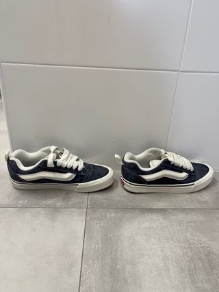 Zapatillas Vans Knu Skool Azul/Blanco