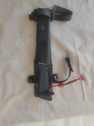 Cuchillo de buceo con funda