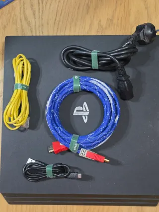 PS4 Pro 1TB + 2 Mandos + 11 Juegos