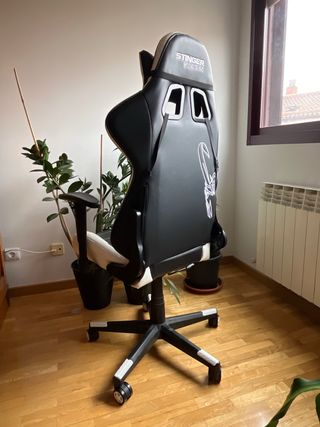 Silla Gaming Stinger Station Negra y Blanca