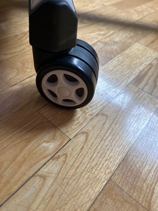 Silla Gaming Stinger Station Negra y Blanca