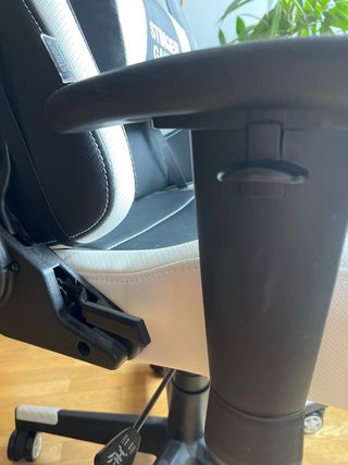 Silla Gaming Stinger Station Negra y Blanca