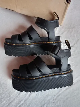 Sandali Dr. Martens Blaire Quad